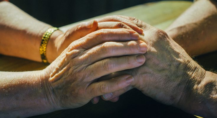 Kun kohtaamme toisemme myötätuntoisesti ja osoitamme lähimmäisenrakkautta, tulee Jeesuksen hyvyys todeksi.